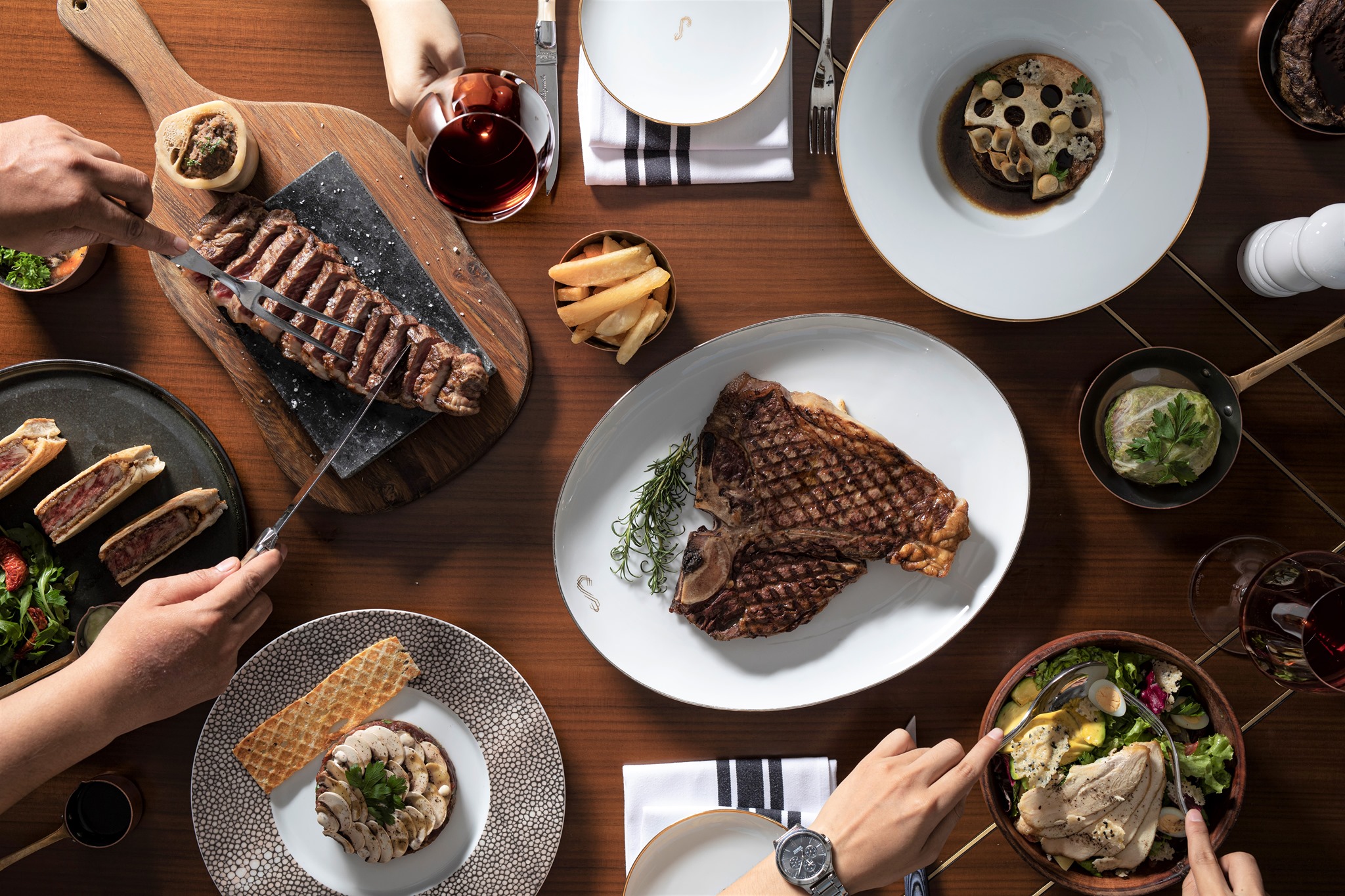 Stella Steakhouse – Intercontinental Landmark 72
