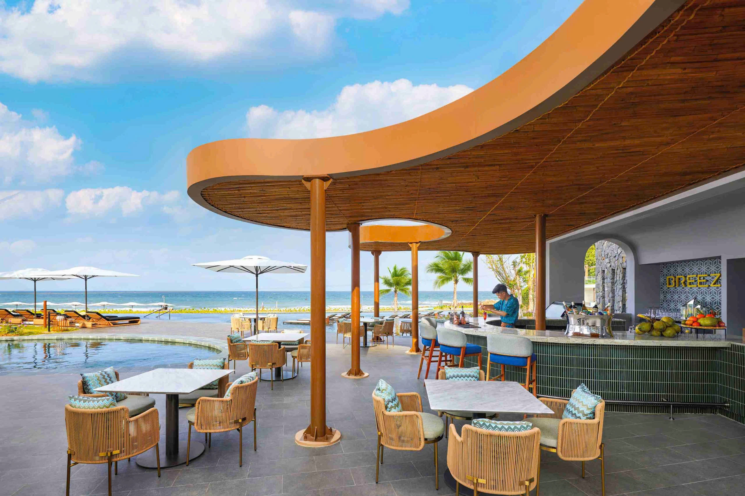 Breeze Pool Bar – ANGSANA QUAN LAN