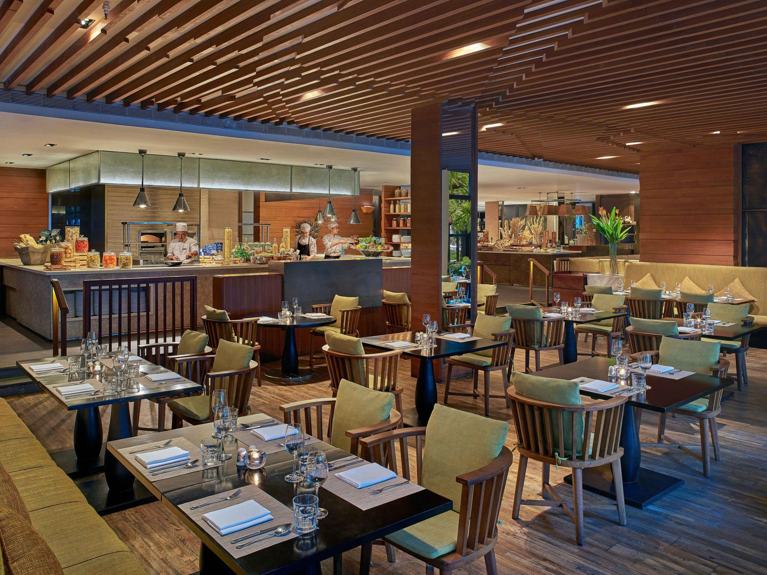 Osteria al Mare – Hyatt Regency Danang Resort and Spa